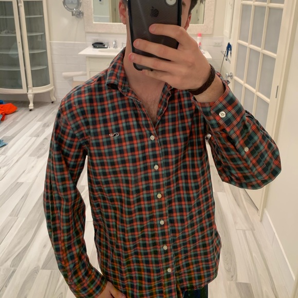 Vineyard Vines Plaid Whale Button Down Shirt - Picture 1 of 7